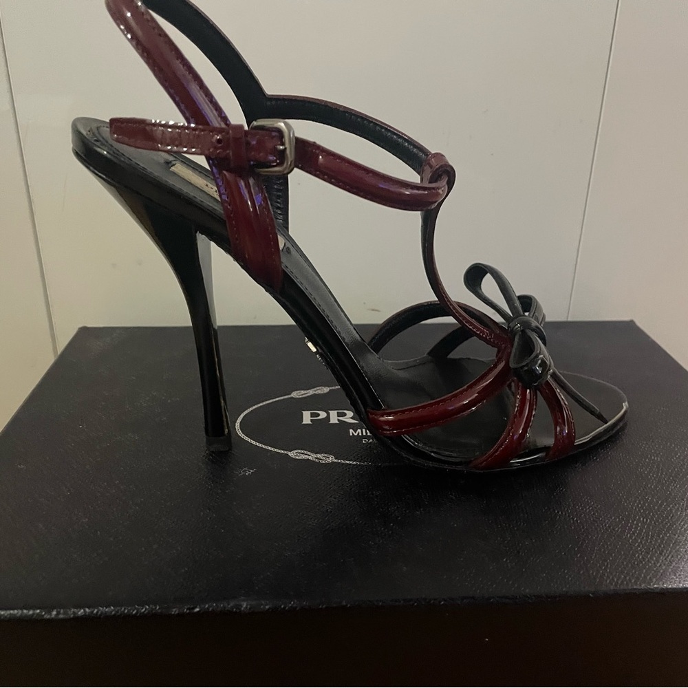 Prada Women's Burgundy Strappy Heels Rare